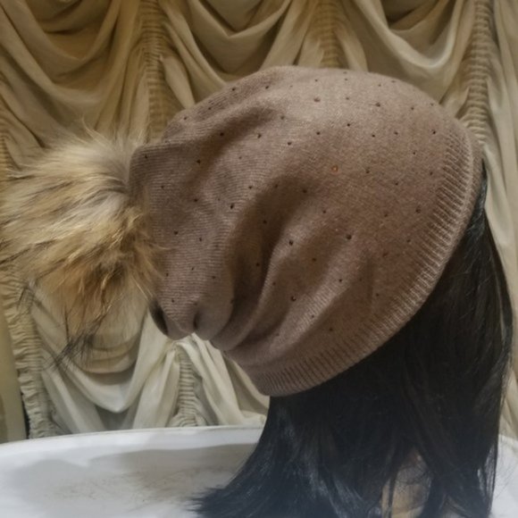 REAL raccoon pompom rhinestone hat - Picture 3 of 8